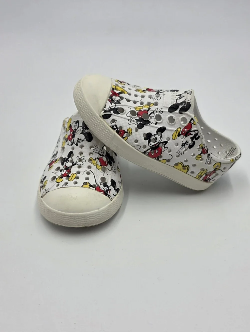 Native x Disney Jefferson toddler Mickey Mouse shoes size 5